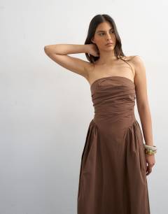 Model wearing Bandeau cinch waist structured maxi dress in chocolate