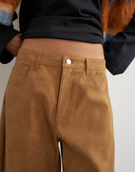 Topshop barrel-bukser i imiteret ruskind i tan, 3 af 5