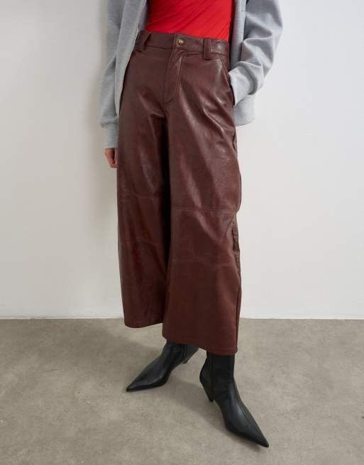 Topshop Barrel-Hose aus Kunstleder in Braun, 5 von 5