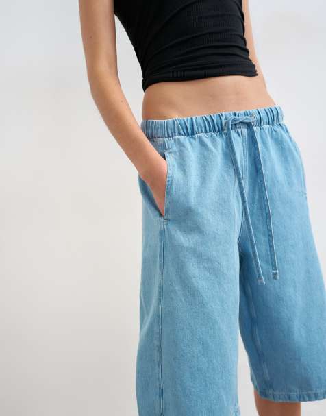 Topshop – Barrel-Jeansshorts in Bleach mit elastischem Bund - view 1