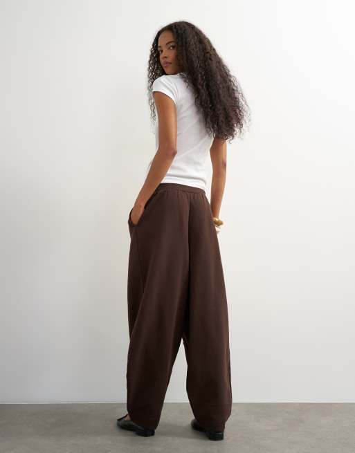 Topshop barrel leg trackies in chocolate, 4 of 5
