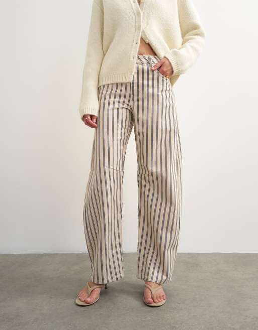 Topshop Barrel mid rise jeans in blue and natural stripe, 2 of 8