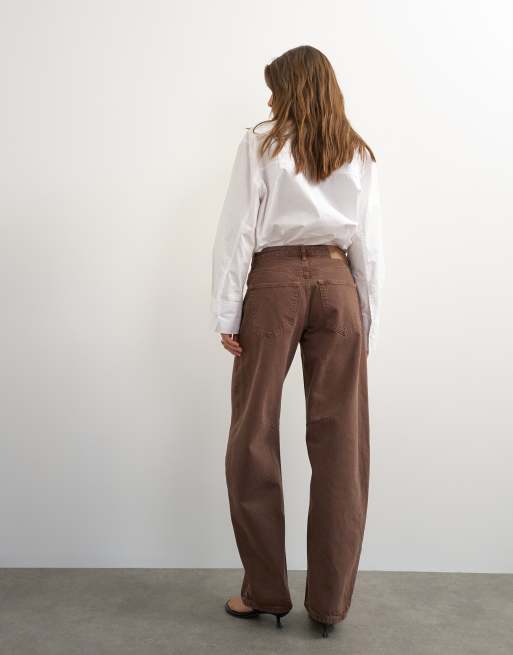Topshop Barrel mid rise jeans in chocolate, 2 of 5