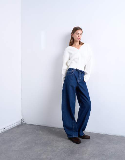 Topshop Barrel mid rise jeans in indigo rinse, 2 of 7