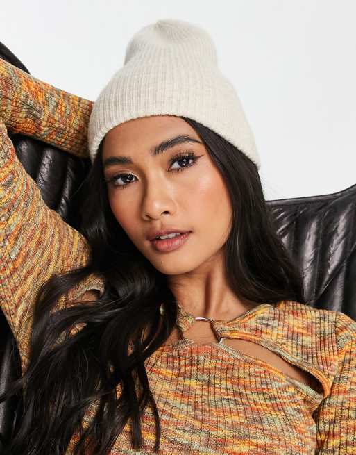 Topshop - Beanie van geribbelde geborstelde stof in stone