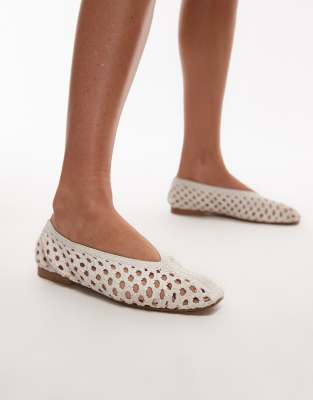 Topshop - Beatti - Flache, gewebte Schuhe in Wollweiß