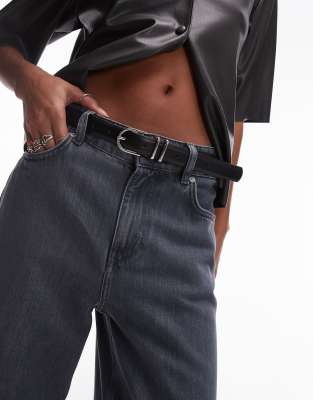 Beau skinny leather belt in black