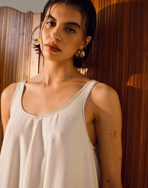 Topshop – Beige miniklänning i lin och trapetsstil med bred fåll och kontrastsömmar, 2 av 4