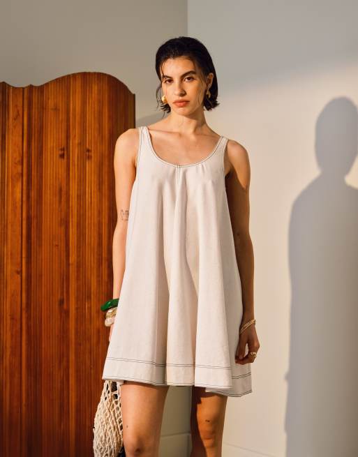 Topshop – Beige miniklänning i lin och trapetsstil med bred fåll och kontrastsömmar, 4 av 4