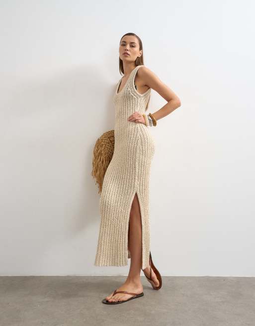 Topshop – Beige, virkad maxiklänning med djup ringning, 2 av 4