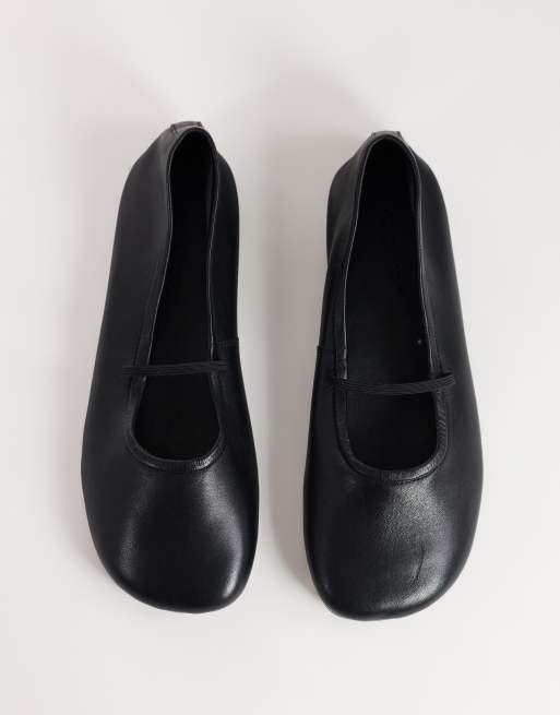 Topshop Bella leather round toe ballet flats in black, 3 of 4