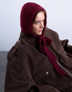 Bella tie hood in burgundy