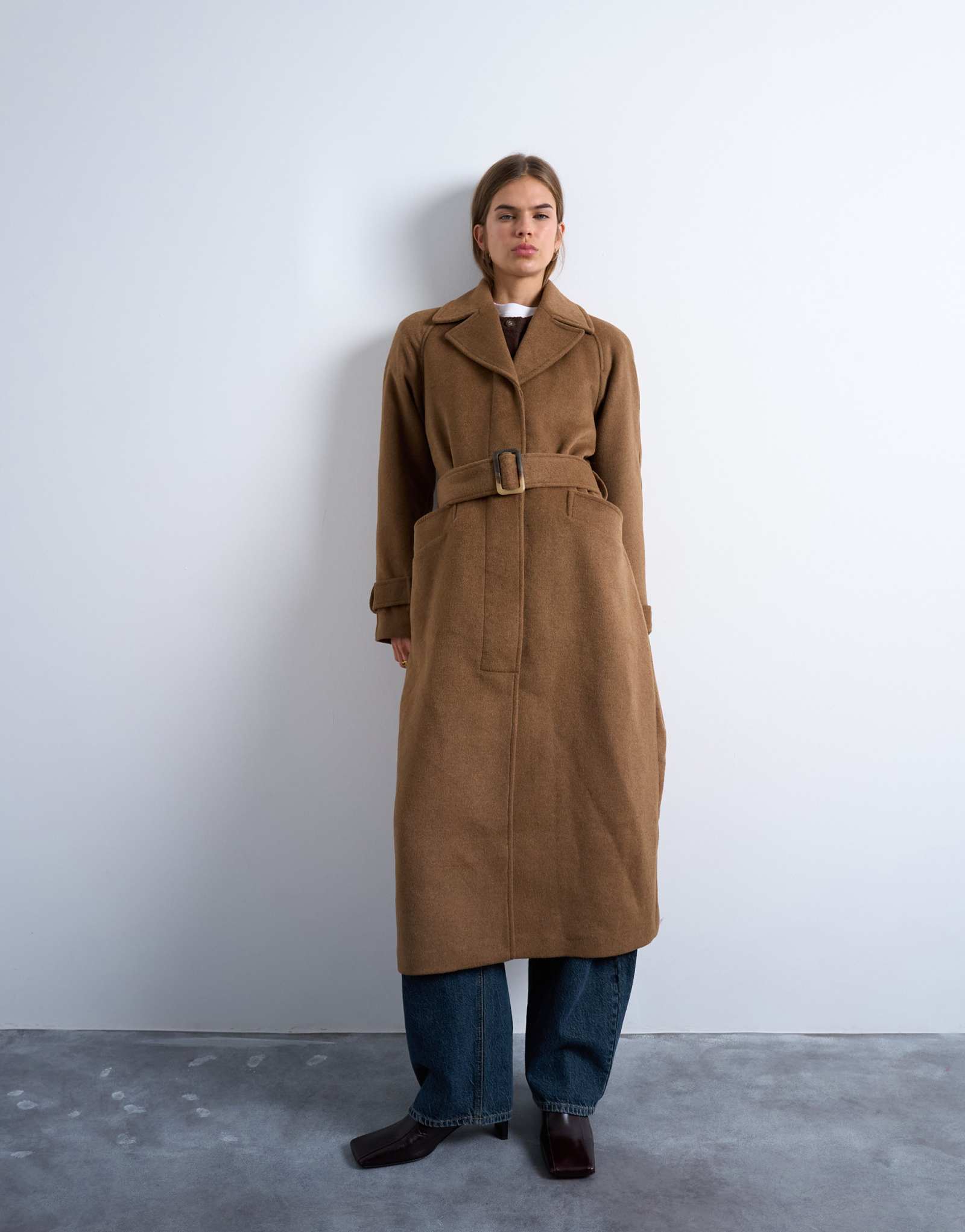 Строгое удлиненное пальто с поясом от Topshop из верблюжьей шерсти