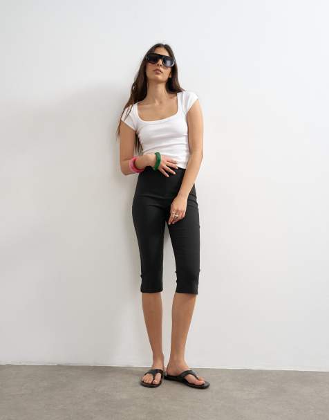Topshop bengaline capri pants in black - view 1