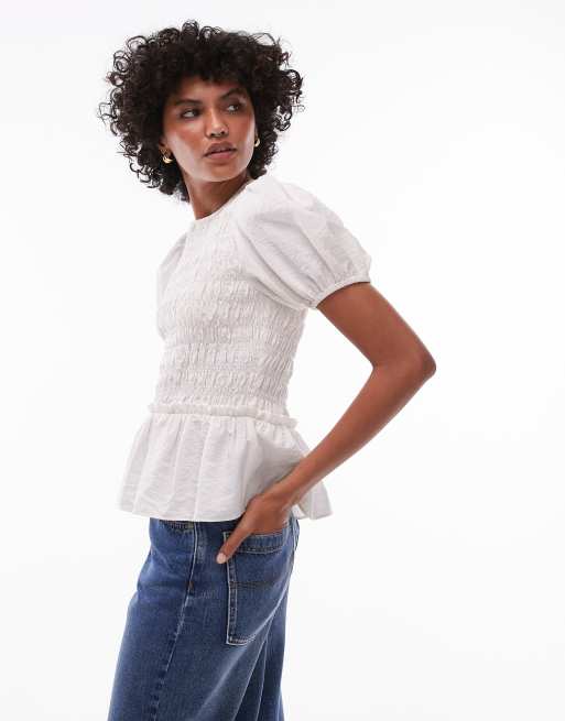 Topshop – Benvit, smockad topp