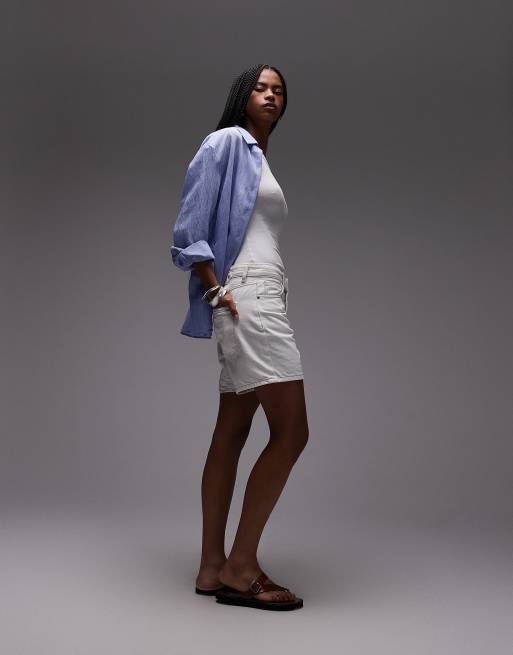 Topshop – Benvita jeansshorts med indragning baktill, 2 av 5