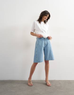 Bermuda large en jean à rayures délavées-Bleu 44
