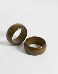 Model wearing Beth 2pk chunky bangle in khaki