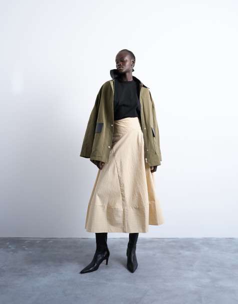 Topshop deep hem midi skirt in beige paper touch stripe