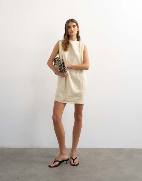 Topshop – Beżowa sukienka mini z podkreślonymi ramionami z dużą zawartością lnu - view 1
