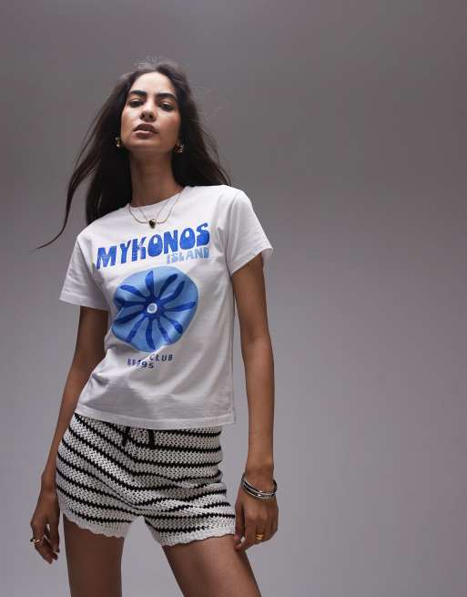 Topshop – Biała koszulka z artystyczną grafiką i napisem Mykonos