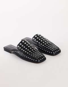 Bianca studded flat shoe in black