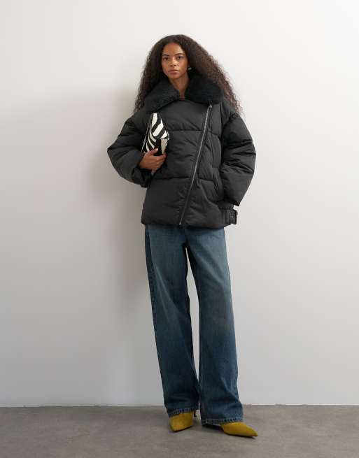 Topshop biker-pufferjacka med avtagbar teddykrage i svart, 1 av 4