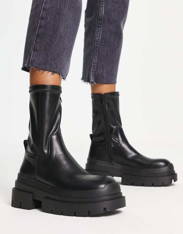 Topshop Billie chunky chelsea boot in black