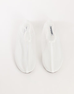 Model wearing Blake mesh ballet flat shoe in off white