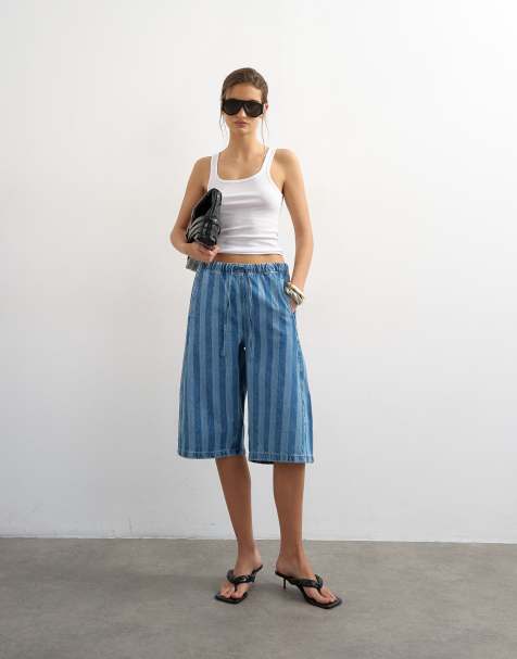 Topshop – Blårandiga jeansshorts i dra på-modell med barrelben - view 1