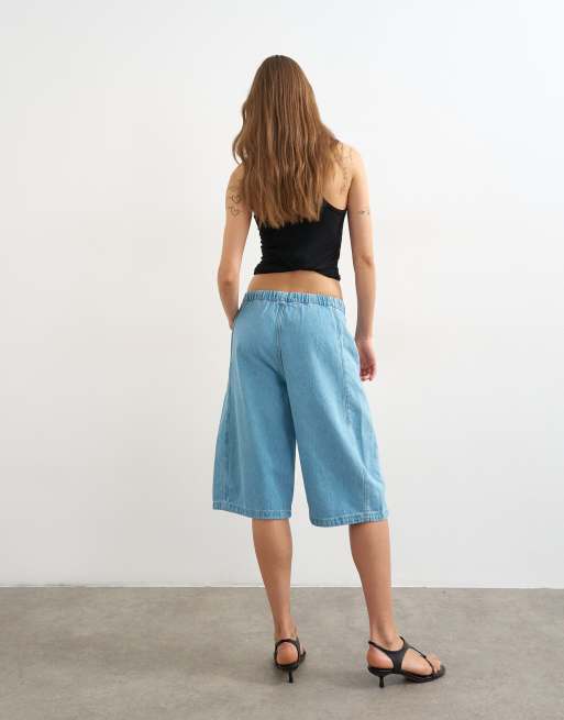 Topshop – Blekta jeansshorts i dra på-modell med barrelben, 4 av 5