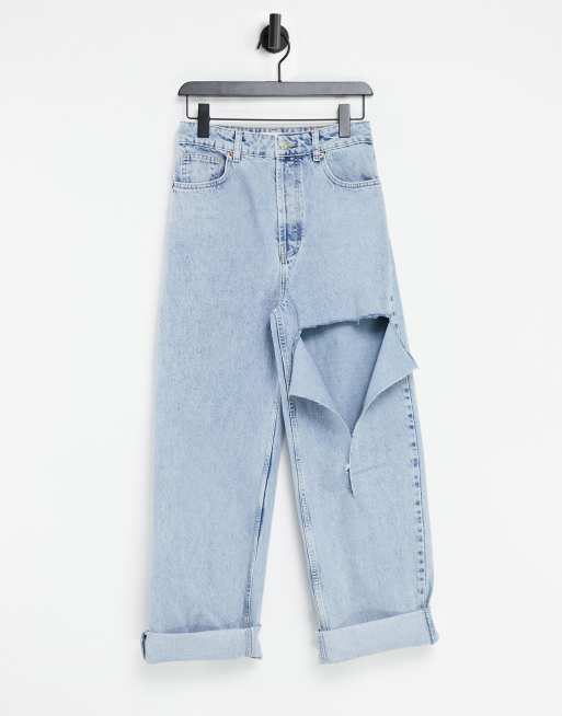 Topshop – Blekta mom jeans i oversize-modell med reva 