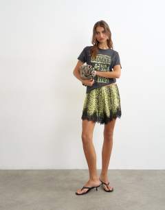 Model wearing Topshop 'Blondie' graphic classic tee in charcoal