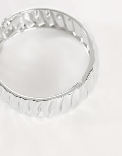 Model wearing Blossom chunky bangle in silver