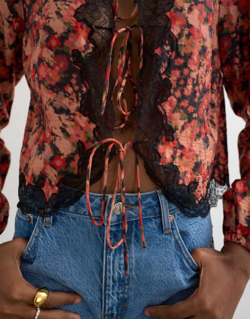 Topshop - Blouse à fleurs nouée à l'avant avec détails en dentelle, 3 de 4