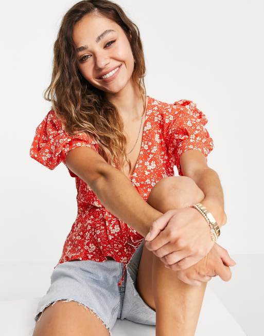 Topshop - Blouse rétro à fleurs avec liens à nouer sur le devant - Rouge