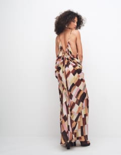 Model wearing Blouson beaded back maxi dress in mosaic print