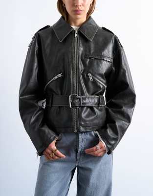 Topshop - Blouson court style motard court en imitation cuir avec ceinture - Noir délavé