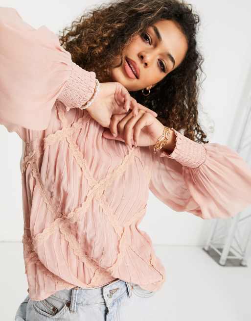 Topshop - Blusa color cipria con volant