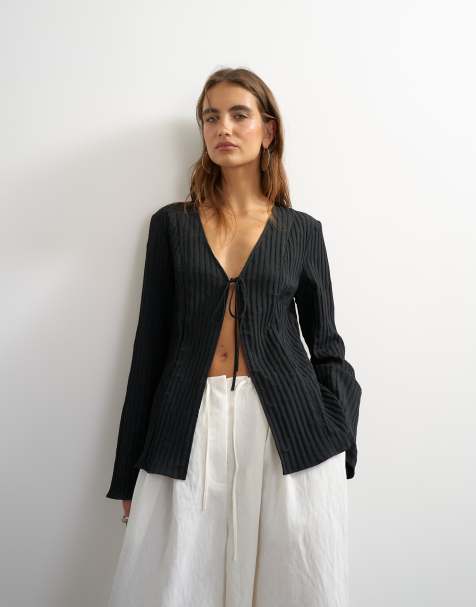 Topshop Bluse mit Bindedetail in Schwarz - view 1