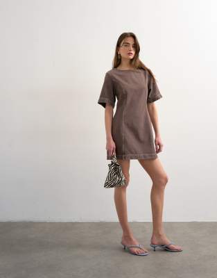 Boat neck structured sleeve mini dress choc