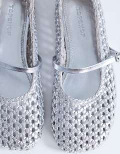 Model wearing Bobbi leather woven ballet in silver