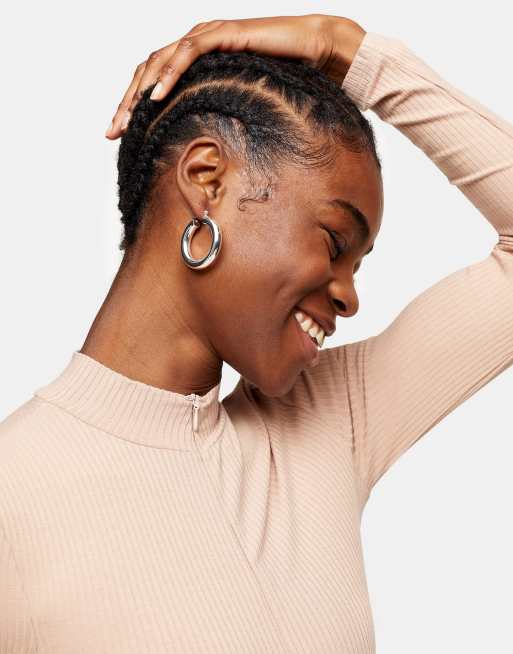 Topshop - Body met rits, lange mouwen en opstaande boord in kiezelkleur