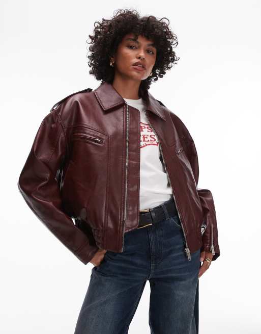 Topshop - Bomber taglio corto in pelle sintetica bordeaux con colletto