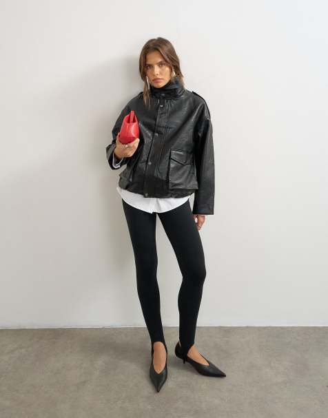 Topshop Bomberjacke aus Kunstleder mit Stehkragen und Tunnelzug in Schwarz - view 1