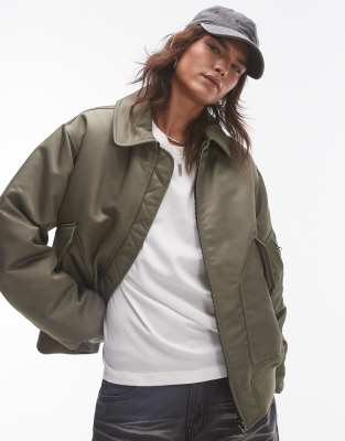 Thumbnail - Topshop - Bomberjacke aus Twill-Nylon in Khaki-Grün