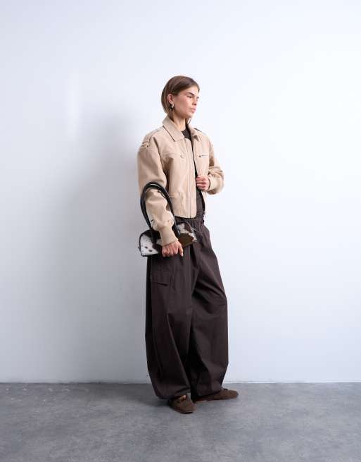 Topshop – Bomberjacke aus Wildlederimitat in Steinbeige mit ovalen Ärmeln, 2 von 4