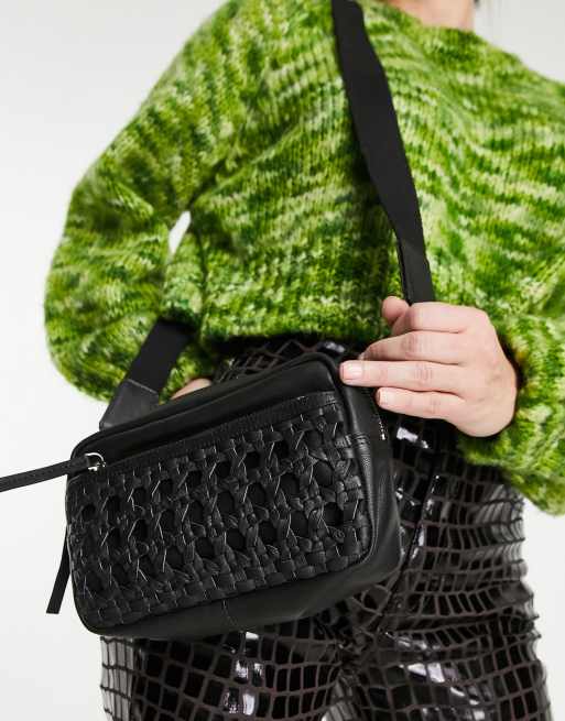 Topshop - Borsa a tracolla in pelle nera con dettagli intrecciati