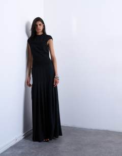 Box pleat skirt dropped waist maxi dress in black