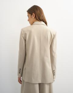 Model wearing Boyfriend single breasted blazer in beige